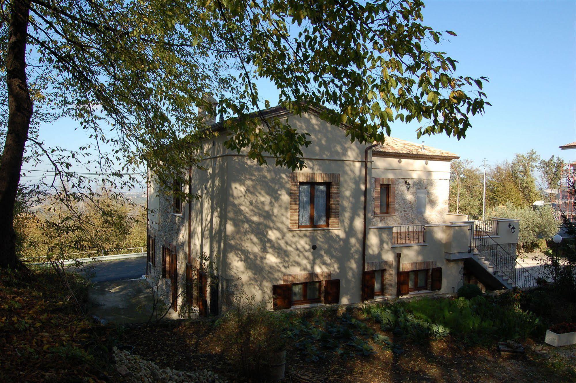 Le Pietre Ricce B&B 로카몬테피아노 외부 사진