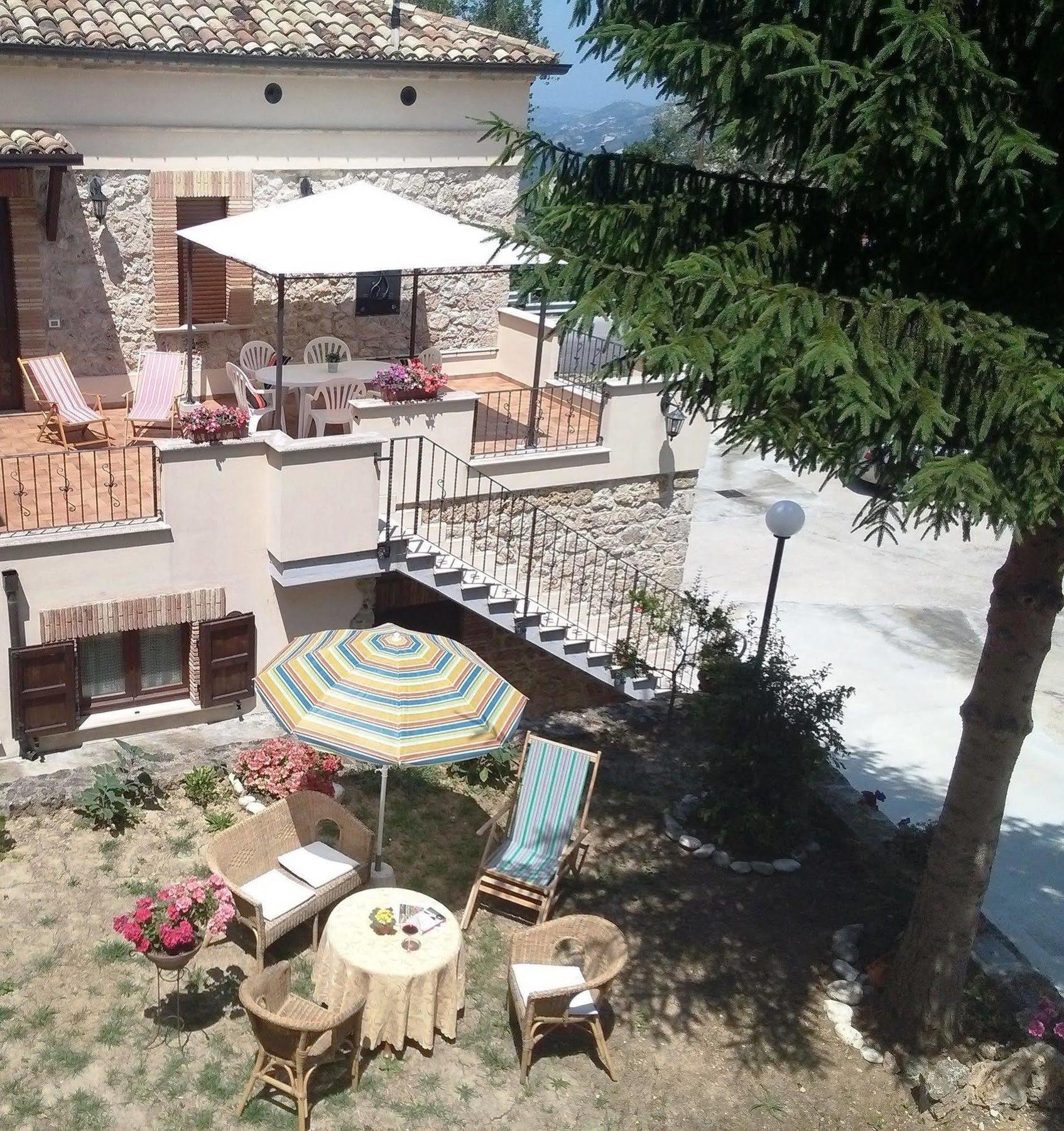 Le Pietre Ricce B&B 로카몬테피아노 외부 사진