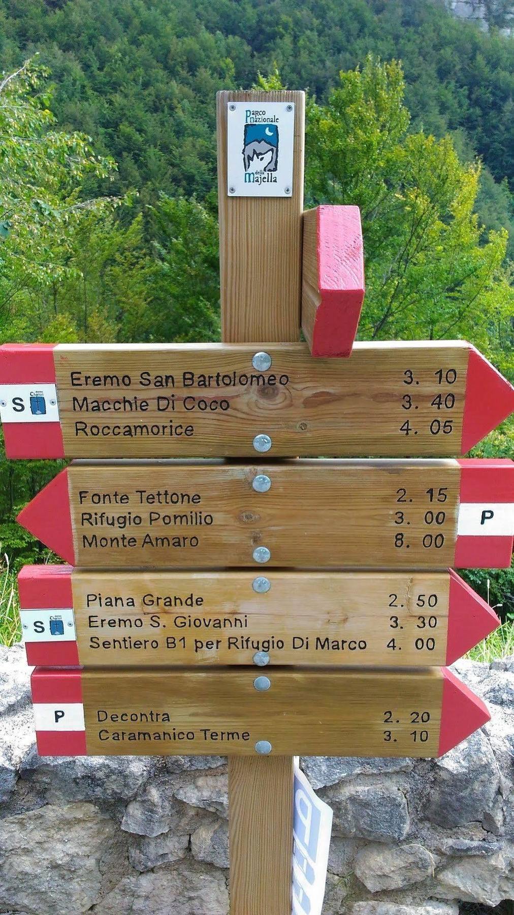 Le Pietre Ricce B&B 로카몬테피아노 외부 사진