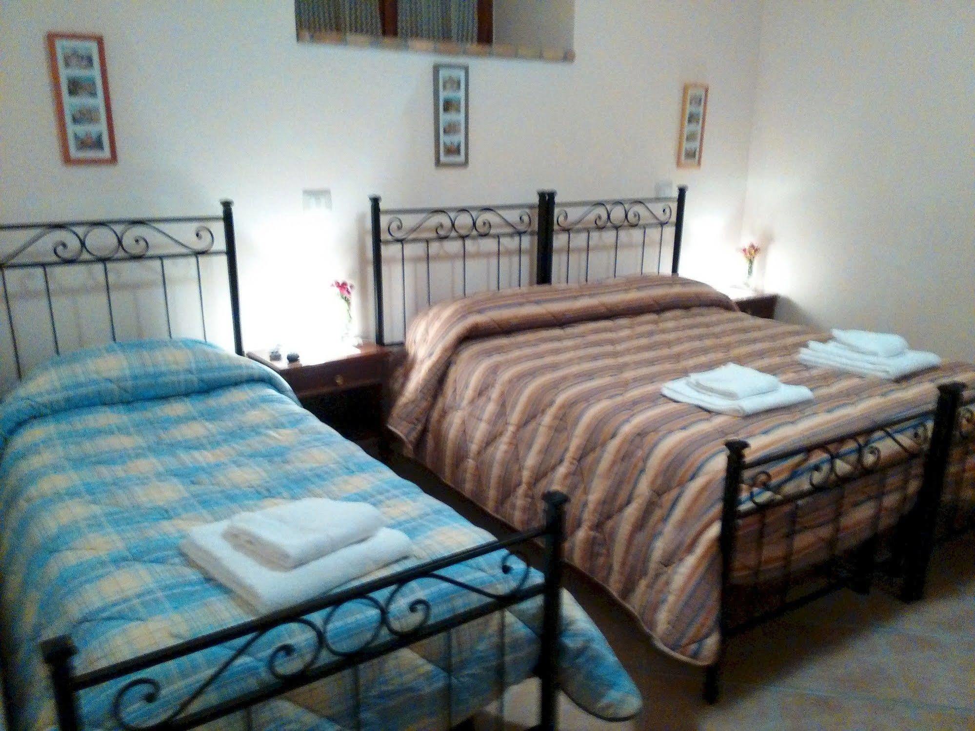 Le Pietre Ricce B&B 로카몬테피아노 외부 사진